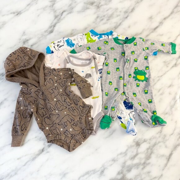 Newborn Size Baby Bundle 5 Piece Footies Bodysuits - Picture 1 of 8